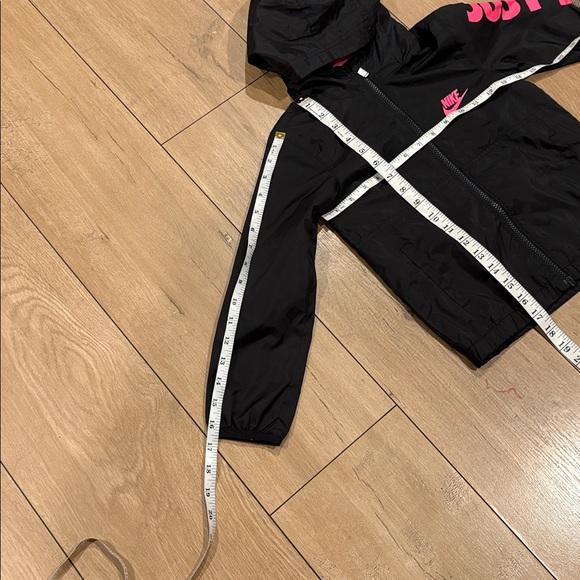 Toddler Nike girls Windbreaker Jacket Size 4-5 years - Picture 12 of 16